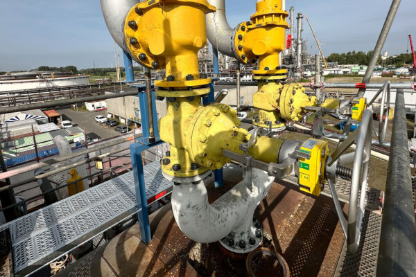 Valve interlocks